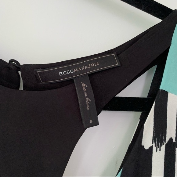 BCBG Maxazria Shift Dress Size Small - Picture 5 of 9